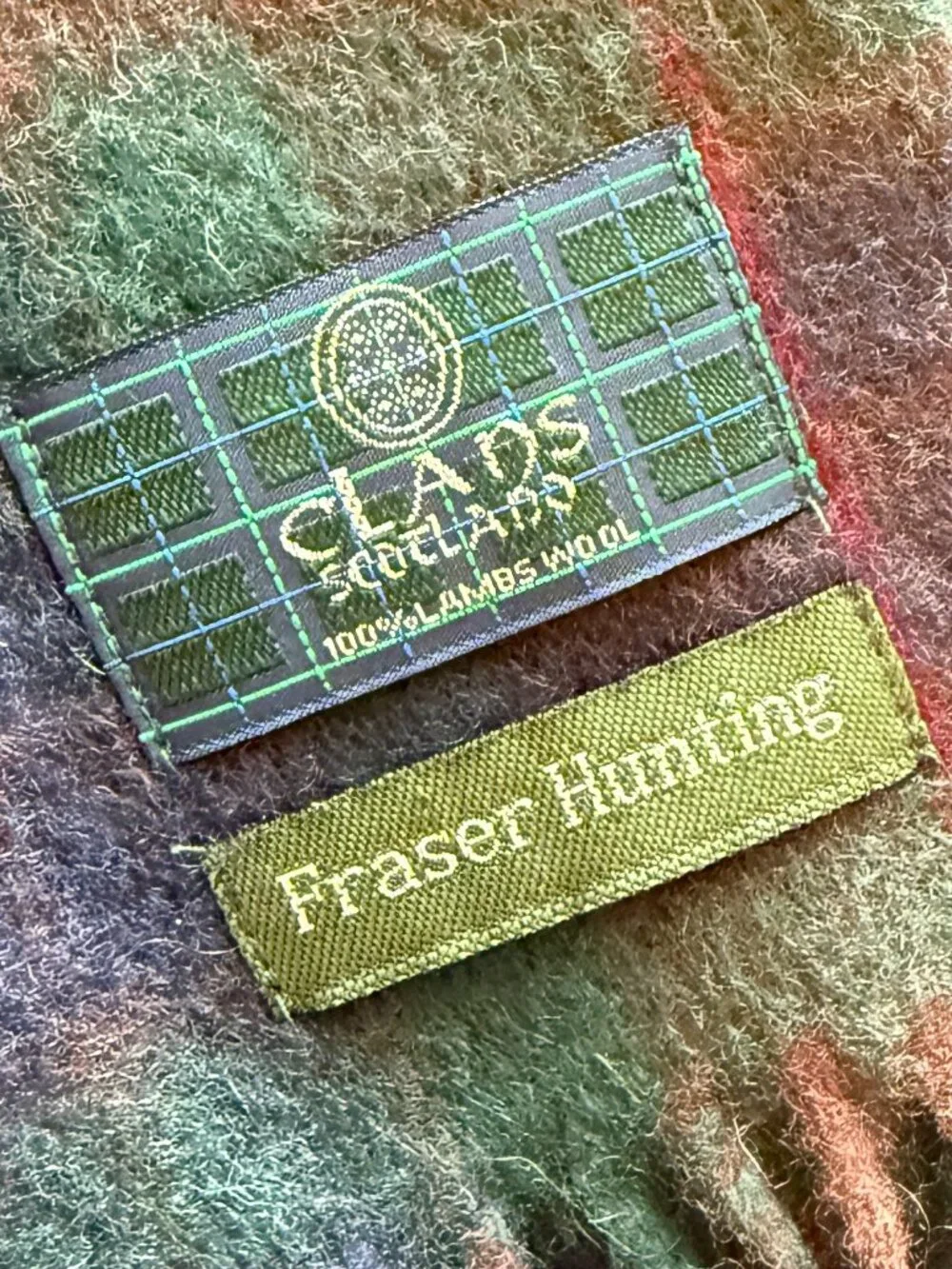 Clans Scotland 100% Lambswool Plaid Scarf - Picture 4 of 4